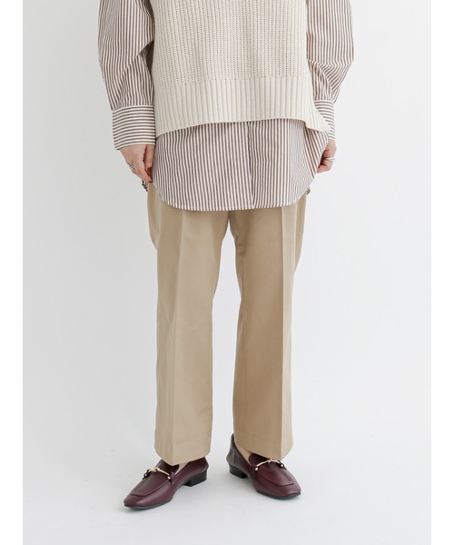 Lugnoncure（ルノンキュール）の「チノストレートパンツ（チノパンツ・レディース・ベージュ/ネイビー/オフホワイト・SMALL/MEDIUM/LARGE）」の2枚目の写真