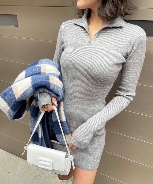 SPIRALGIRL（スパイラルガール）の「フロントホックタイトリブニットワンピース（ワンピース・レディース・ブラック/グレー/ブルー・FREE）」の3枚目の写真