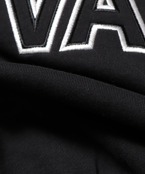 VANS(バンズ)の「VANS/バンズ W SHORT LENGTH CREW SWEAT スウェット(スウェット・レディース・オートミール/グリーン/ブラック・S/M)」の13枚目の写真
