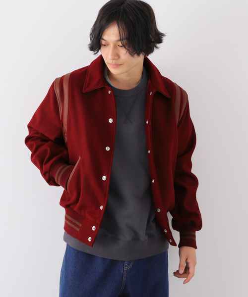 JOURNAL STANDARD(ジャーナルスタンダード)の「AWARD TIGHT JACKET(スタジャン・メンズ・ブラック/レッド・MEDIUM/LARGE)」の2枚目の写真