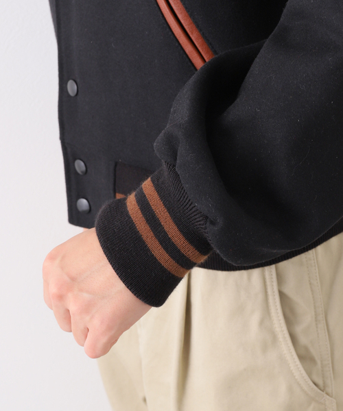 JOURNAL STANDARD(ジャーナルスタンダード)の「AWARD TIGHT JACKET(スタジャン・メンズ・ブラック/レッド・MEDIUM/LARGE)」の10枚目の写真