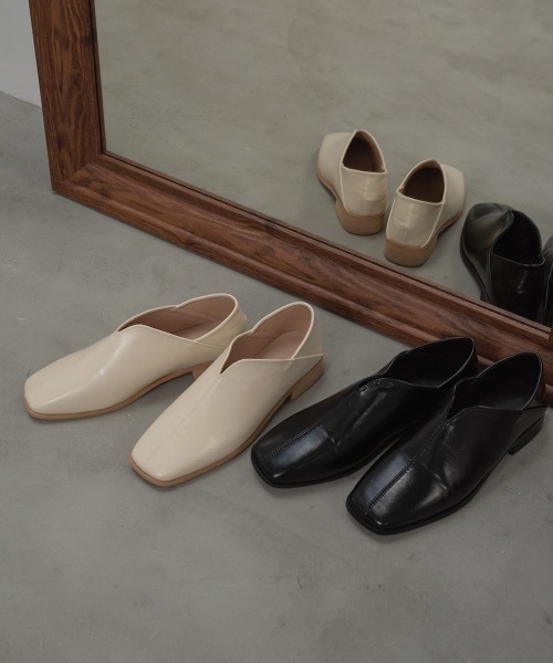 I_am(アイアム)の「front slit baboo shoes(パンプス・レディース・ブラック/アイボリー・S/M/L)」の9枚目の写真