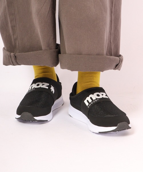moz(モズ)の「moz 2wayワンポイントロゴカジュアルスニーカー(スニーカー・レディース・ブラック/ブラウン・M/L/LL/S)」の2枚目の写真
