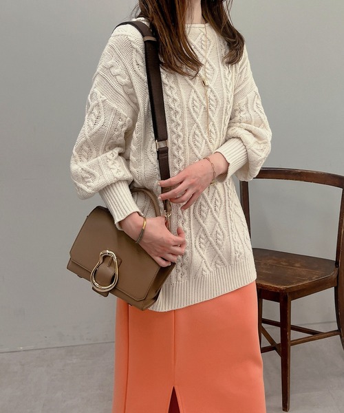 un dix cors（アンディコール）の「バルキーケーブルボートネックニット（ニット/セーター・レディース・ブラウン/オフホワイト/カーキ・FREE）」の2枚目の写真