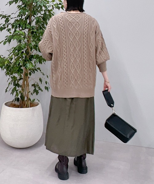 un dix cors（アンディコール）の「バルキーケーブルボートネックニット（ニット/セーター・レディース・ブラウン/オフホワイト/カーキ・FREE）」の13枚目の写真