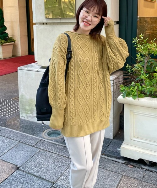 un dix cors（アンディコール）の「バルキーケーブルボートネックニット（ニット/セーター・レディース・ブラウン/オフホワイト/カーキ・FREE）」の4枚目の写真