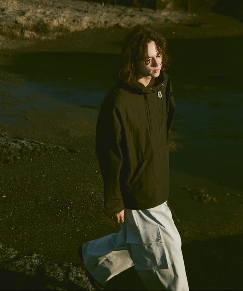 CASPER JOHN（キャスパージョン）の「Bio wash military smok/ バイオウォッシュミリタリースモック（パーカー・メンズ・アイボリー/カーキ/ブラック・SMALL/MEDIUM/LARGE）」の11枚目の写真