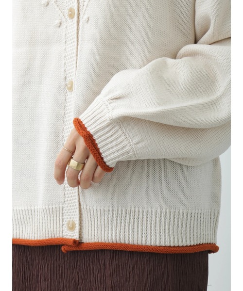 ehka sopo（エヘカソポ）の「ポンポン花刺繍カーディガン（カーディガン/ボレロ・レディース・ミント/ラベンダー/チャコール/キナリ・ﾌﾘ-）」の15枚目の写真