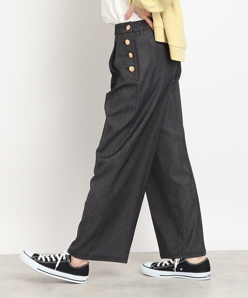 DRESKIP(ドレスキップ)の「◆【セットアップ可】ポリデニム 金ボタン ワイドパンツ(その他パンツ・レディース・ブラック/ベージュ/ネイビー・02/04/03)」の1枚目の写真