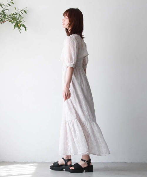 archives（アルシーヴ）の「ボレロ＋シャーリングキャミワンピース（ワンピース・レディース・グレイッシュベージュ/アイボリー/ブラック・MEDIUM）」の17枚目の写真