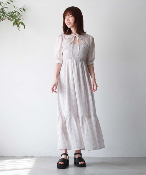 archives（アルシーヴ）の「ボレロ＋シャーリングキャミワンピース（ワンピース・レディース・グレイッシュベージュ/アイボリー/ブラック・MEDIUM）」の19枚目の写真