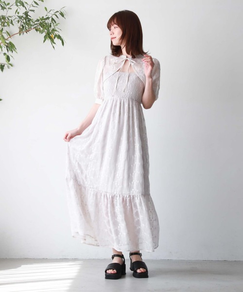 archives（アルシーヴ）の「ボレロ＋シャーリングキャミワンピース（ワンピース・レディース・グレイッシュベージュ/アイボリー/ブラック・MEDIUM）」の21枚目の写真