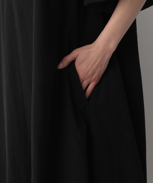 LOWRYS FARM（ローリーズファーム）の「ソデバルーンリボンワンピース　178337（ワンピース・レディース・ブラック/ブラウン/ブルー/アイボリー・FREE）」の21枚目の写真