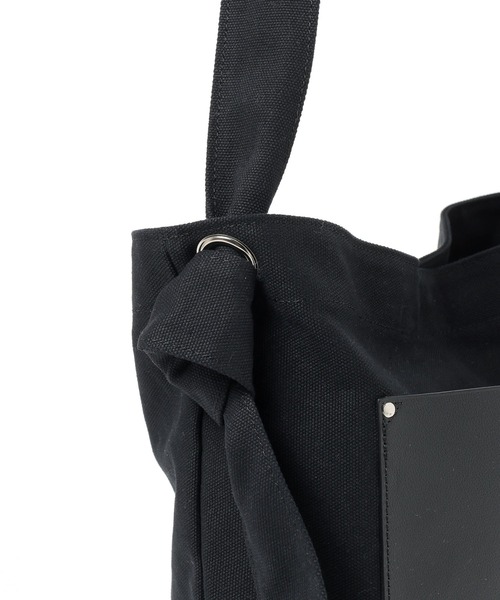 LAKOLE（ラコレ）の「フロントポケットキャンバスBAG / 199294（ショルダーバッグ・メンズ・ナチュラル/ブラック/チャコールグレー・FREE）」の4枚目の写真