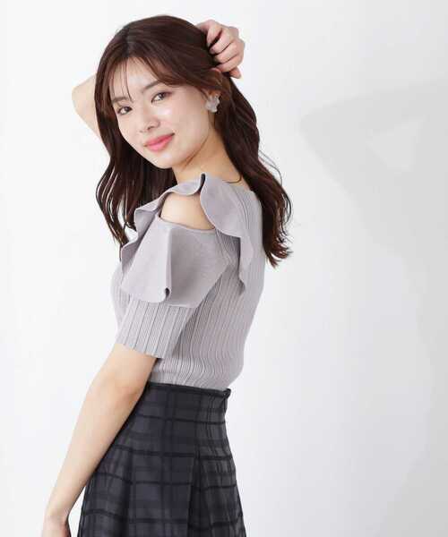 PROPORTION BODY DRESSING(プロポーションボディドレッシング)の「ショルダーフリルニット / 1213170505(ニット/セーター・レディース・ブラック/グレー/ピンク・SMALL/MEDIUM)」の5枚目の写真