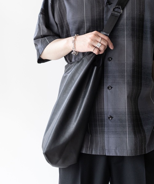 直営店・ZOZOTOWN限定 】シンセティックレザー ショルダー