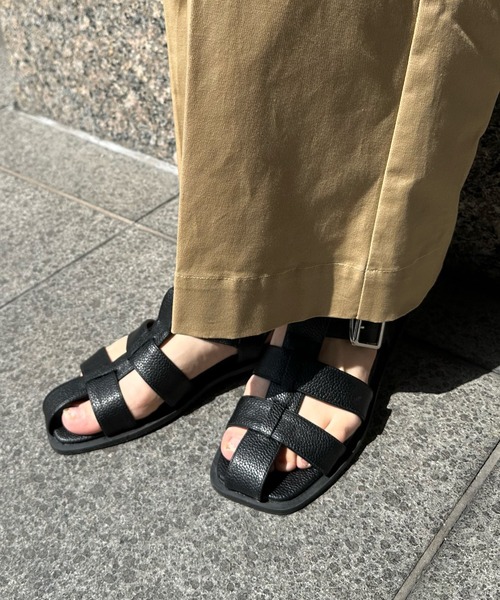 DouDou（ドゥドゥ）の「スクエアグルカサンダル（サンダル・レディース・アイボリー/ブラック・MEDIUM/LARGE）」の12枚目の写真