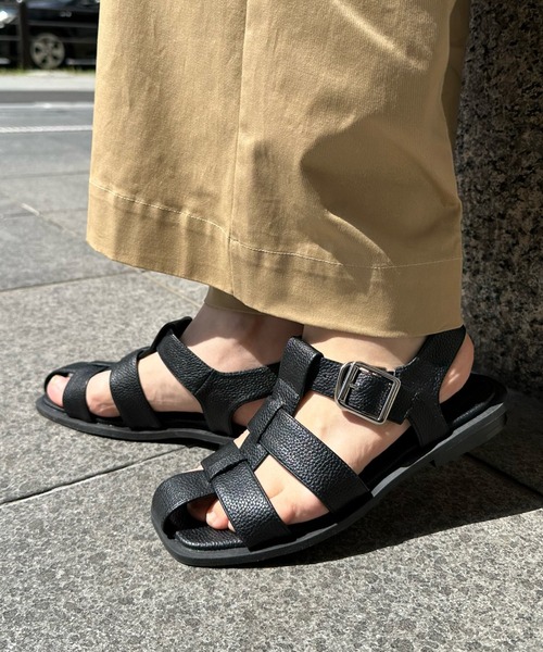 DouDou（ドゥドゥ）の「スクエアグルカサンダル（サンダル・レディース・アイボリー/ブラック・MEDIUM/LARGE）」の14枚目の写真