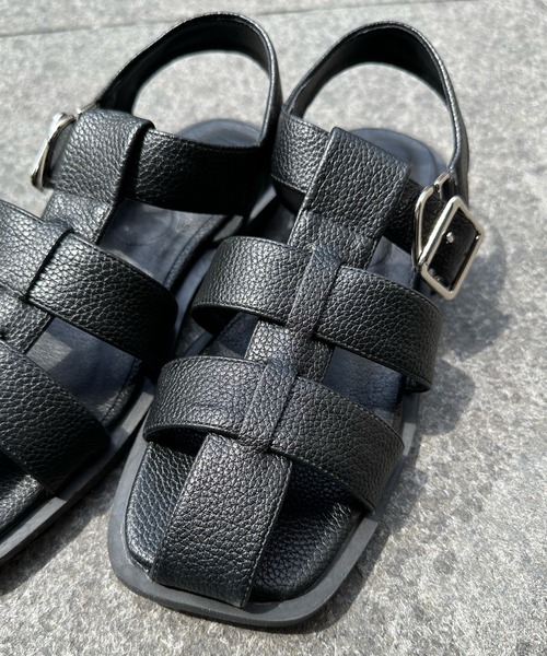 DouDou（ドゥドゥ）の「スクエアグルカサンダル（サンダル・レディース・アイボリー/ブラック・MEDIUM/LARGE）」の3枚目の写真