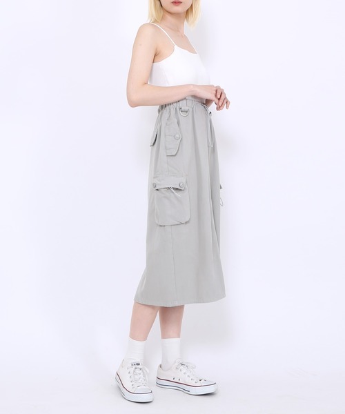 Figments（フィグメンツ）の「クロップドキャミソール（キャミソール・レディース・ブラック/ホワイト/その他1・FREE）」の11枚目の写真