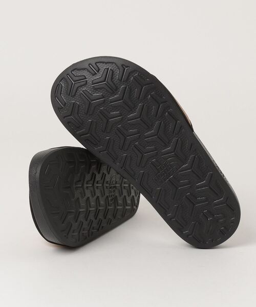 THE NORTH FACE（ザノースフェイス）の「ザ ノース フェイス THE NORTH FACE W Base Camp Slide III LTD_ ベースキャンプスライドIII LTD（サンダル・レディース・ブラック・24.0cm/22.0cm/23.0cm）」の3枚目の写真