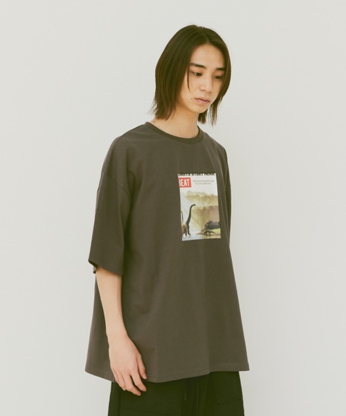 flaner（フラネ）の「Loose dinosaur print Tee/ルーズダイナソープリントT（Tシャツ/カットソー・レディース・ホワイト/チャコールグレー・MEDIUM/LARGE）」の16枚目の写真