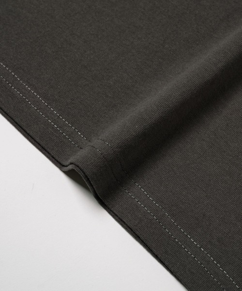 flaner（フラネ）の「Loose dinosaur print Tee/ルーズダイナソープリントT（Tシャツ/カットソー・レディース・ホワイト/チャコールグレー・MEDIUM/LARGE）」の20枚目の写真