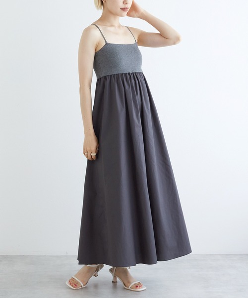 w closet(ダブルクローゼット)の「【マルチウェイ/カップ付き】異素材キャミワンピース(ワンピース・レディース・オフホワイト/ブラック/ベージュ/チャコールグレー・FREE)」の4枚目の写真