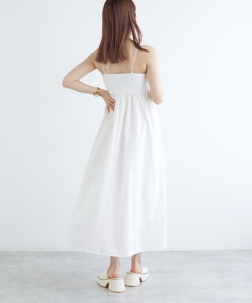 w closet(ダブルクローゼット)の「【マルチウェイ/カップ付き】異素材キャミワンピース(ワンピース・レディース・オフホワイト/ブラック/ベージュ/チャコールグレー・FREE)」の10枚目の写真