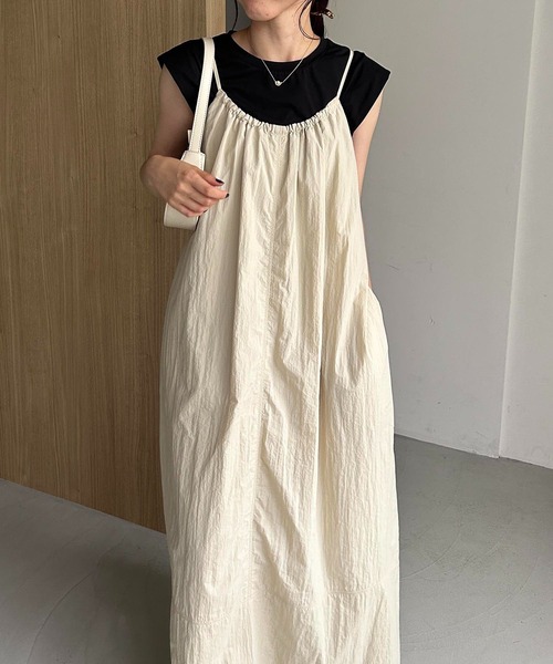 CAPRICIEUX LE'MAGE(カプリシューレマージュ)の「【サイズ展開あり】アメスリギャザーワンピース(ワンピース・レディース・ベージュ/ブラック/ブルー・FREE/PS)」の22枚目の写真