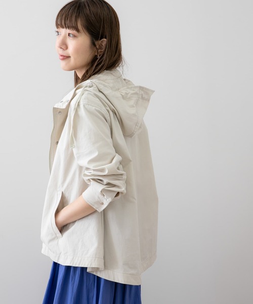 URBAN RESEARCH Sonny Label(アーバンリサーチサニーレーベル)の「撥水バックフレアマウンテンパーカー(マウンテンパーカー・レディース・ブラック/ベージュ/ライトグレー・FREE)」の19枚目の写真