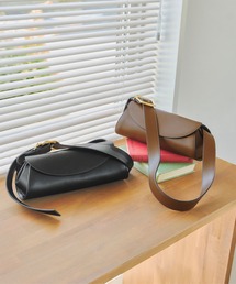 titivate | ﾗｳﾝﾄﾞｼｮﾙﾀﾞｰﾊﾞｯｸﾞ(ショルダーバッグ)