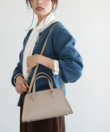 Pierrot（ピエロ）の「スクエアハンドショルダーバッグ（ショルダーバッグ）」