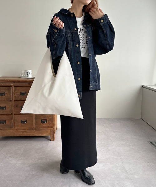 DISCOAT（ディスコート）の「[A4・軽量]トライアングルトートバッグ（ショルダーバッグ・レディース・アイボリー/キャメル/ブラック・FREE）」の13枚目の写真