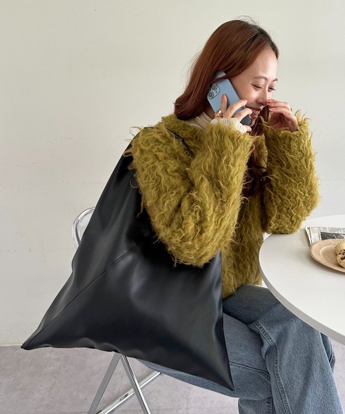 DISCOAT（ディスコート）の「[A4・軽量]トライアングルトートバッグ（ショルダーバッグ・レディース・アイボリー/キャメル/ブラック・FREE）」の17枚目の写真