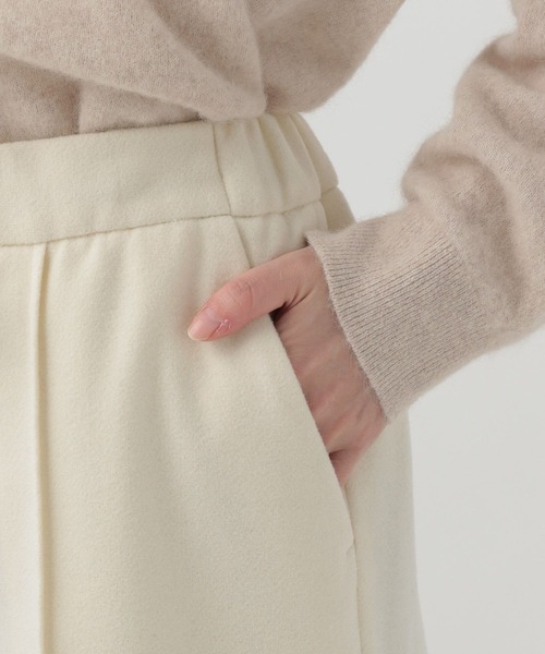 Elura(エルーラ)の「【小柄サイズ Elkotonaコトナウールライクワイドパンツ(その他パンツ・レディース・ブラウン系その他/ブラック系その他/ホワイト/チャコールグレー/ライトグレー/グリーン・SMALL/MEDIUM)」の21枚目の写真