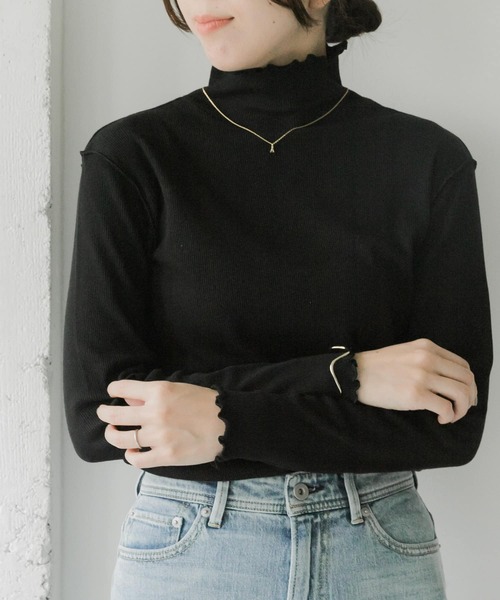 URBAN RESEARCH Sonny Label(アーバンリサーチサニーレーベル)の「『再入荷』『UR TECH』蓄熱ハイネックプルオーバー(Tシャツ/カットソー・レディース・オフホワイト/グレー/チャコールグレー/ブラック・FREE)」の3枚目の写真