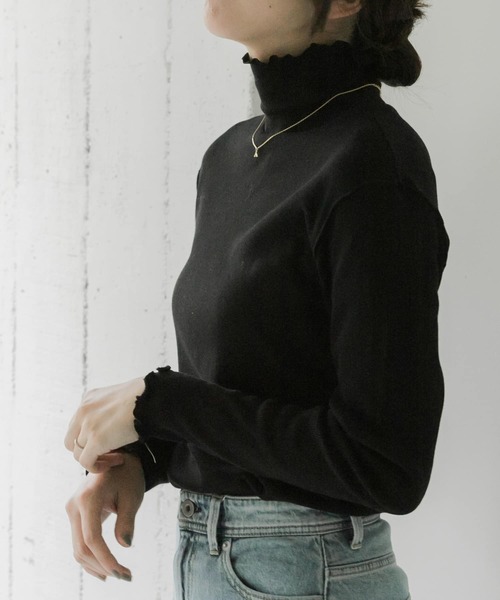 URBAN RESEARCH Sonny Label(アーバンリサーチサニーレーベル)の「『再入荷』『UR TECH』蓄熱ハイネックプルオーバー(Tシャツ/カットソー・レディース・オフホワイト/グレー/チャコールグレー/ブラック・FREE)」の13枚目の写真