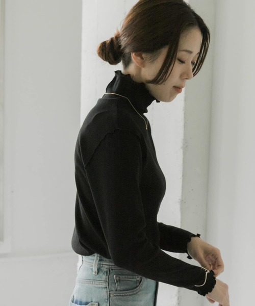 URBAN RESEARCH Sonny Label(アーバンリサーチサニーレーベル)の「『再入荷』『UR TECH』蓄熱ハイネックプルオーバー(Tシャツ/カットソー・レディース・オフホワイト/グレー/チャコールグレー/ブラック・FREE)」の15枚目の写真