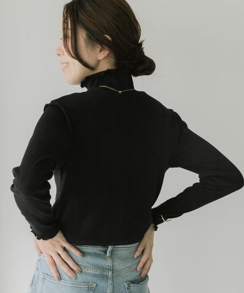 URBAN RESEARCH Sonny Label(アーバンリサーチサニーレーベル)の「『再入荷』『UR TECH』蓄熱ハイネックプルオーバー(Tシャツ/カットソー・レディース・オフホワイト/グレー/チャコールグレー/ブラック・FREE)」の16枚目の写真