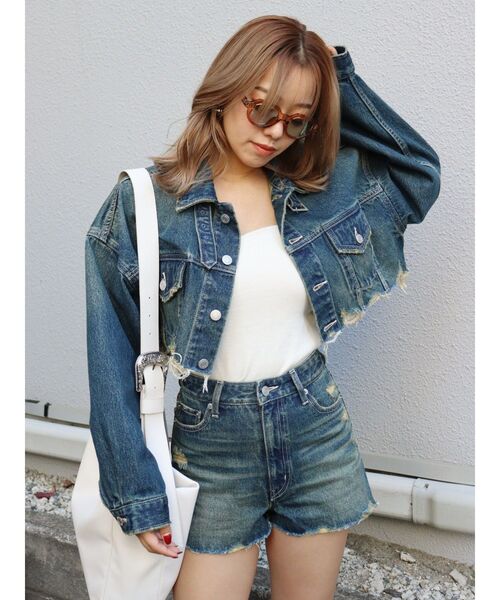 EVRIS(エヴリス)の「フリンジデザインデニムジャケット【セットアップ着用可能】(デニムジャケット・レディース・インディゴブルー/ブルー/ブラック/ピンク・FREE)」の5枚目の写真