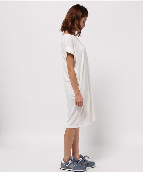 mystic（ミスティック）の「レーヨンシンプルワンピース（ワンピース・レディース・キャメル/オフホワイト/カーキ/ブラック・ﾌﾘ-）」の11枚目の写真