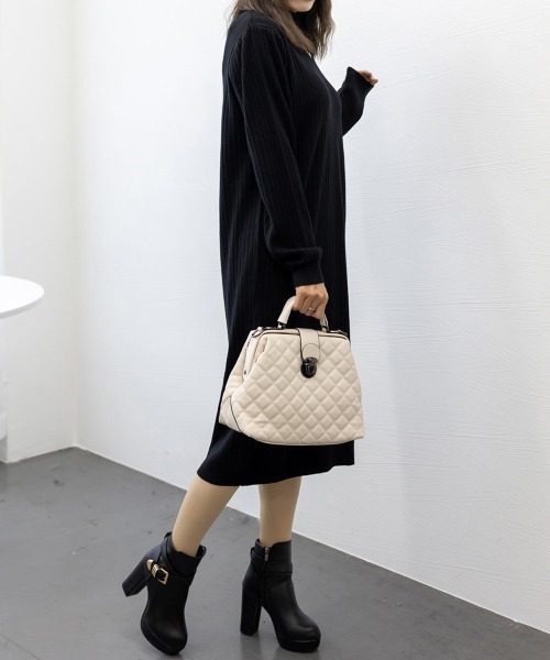 Miniministore(ミニミニストア)の「リブニットワンピース ロング丈 vネック(ワンピース・レディース・ワインレッド/ブラック/アイボリー・フリー)」の22枚目の写真
