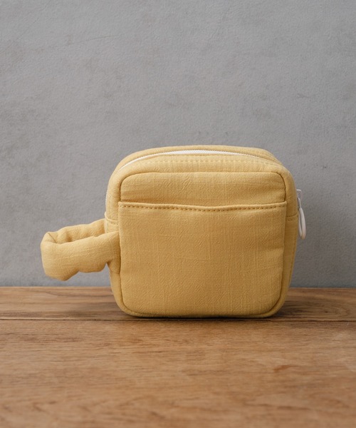 BIRTHDAY BAR(バースデイバー)の「スクエア中綿ポーチ(ポーチ・レディース・グリーン/イエロー/アイボリー・フリー)」の9枚目の写真