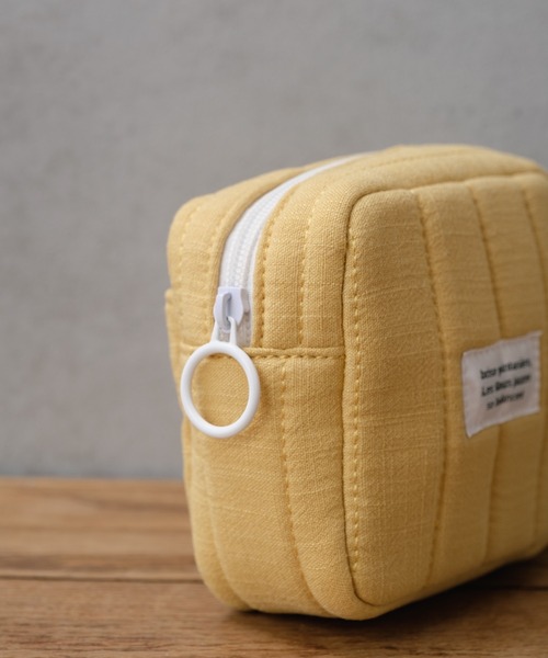 BIRTHDAY BAR(バースデイバー)の「スクエア中綿ポーチ(ポーチ・レディース・グリーン/イエロー/アイボリー・フリー)」の10枚目の写真