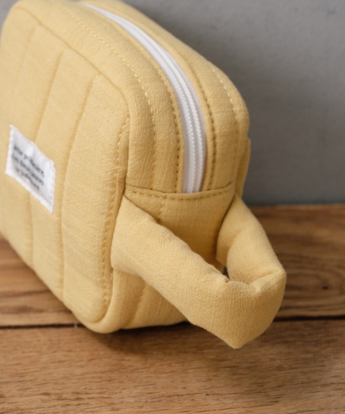 BIRTHDAY BAR(バースデイバー)の「スクエア中綿ポーチ(ポーチ・レディース・グリーン/イエロー/アイボリー・フリー)」の11枚目の写真