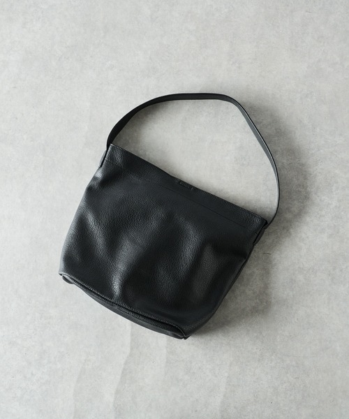 un dix cors（アンディコール）の「フェイクレザーショルダーバッグ（ショルダーバッグ・レディース・ブラック/アイボリー・FREE）」の10枚目の写真