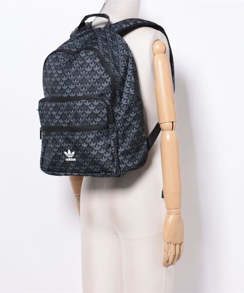 adidas(アディダス)の「adidas アディダス U MONOGRAM BP バッグ IU0009 BLACK(ボディバッグ/ウエストポーチ・メンズ・ブラック・FREE)」の5枚目の写真