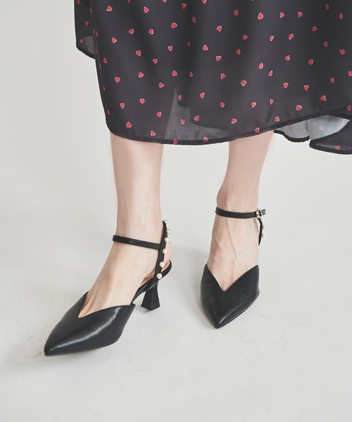 31 Sons de mode（トランテアン　ソン　ドゥ　モード）の「パールミュール（パンプス・レディース・シルバー/ピンク/ブラック・M/S/L）」の2枚目の写真