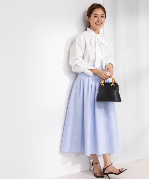 NOLLEY’S Sophi(ノーリーズソフィ)の「ボウタイ付パール釦2WAYシャツ(シャツ/ブラウス・レディース・ホワイト/サックスブルー・38)」の11枚目の写真